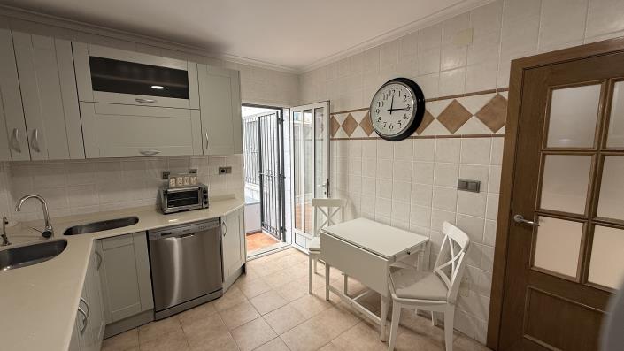 Image No.14-3 Bed Villa for sale