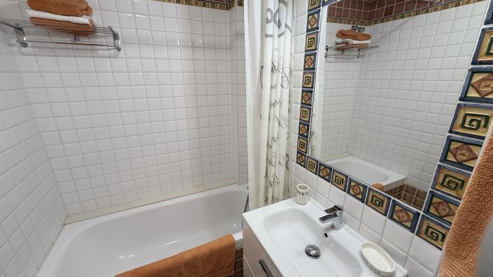 Image No.19-3 Bed Villa for sale