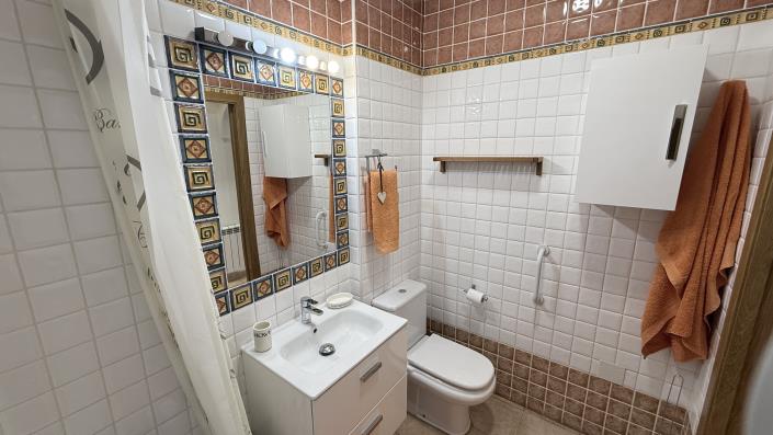 Image No.20-3 Bed Villa for sale