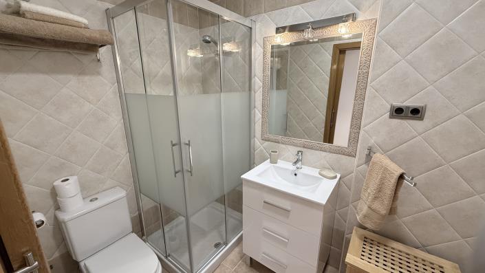 Image No.34-3 Bed Villa for sale