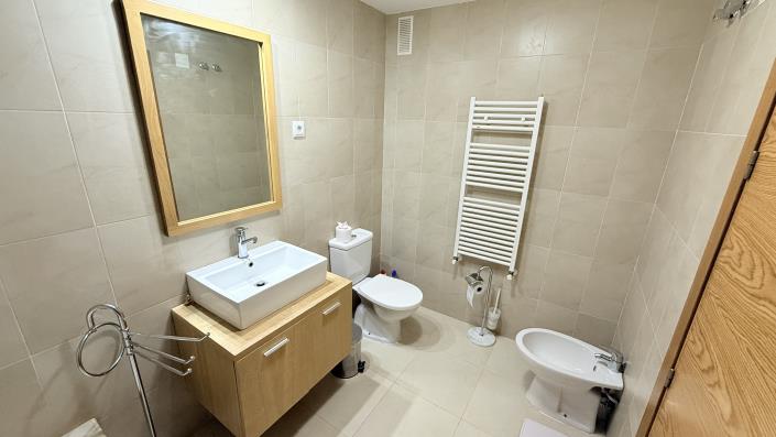 Image No.18-2 Bed Apartment for sale
