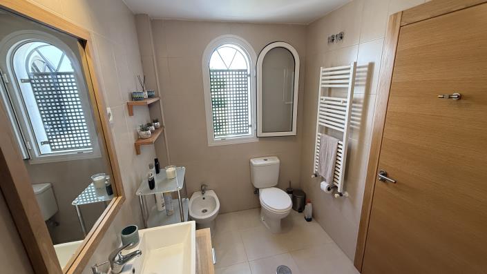 Image No.15-2 Bed Apartment for sale