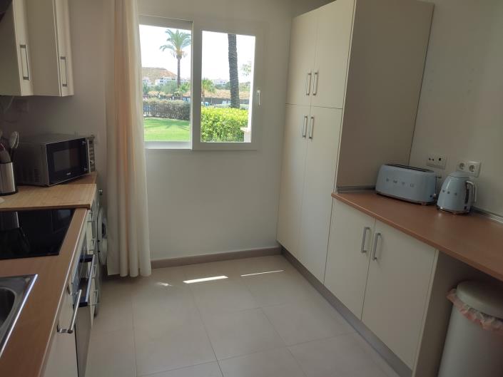 Image No.8-2 Bed Apartment for sale