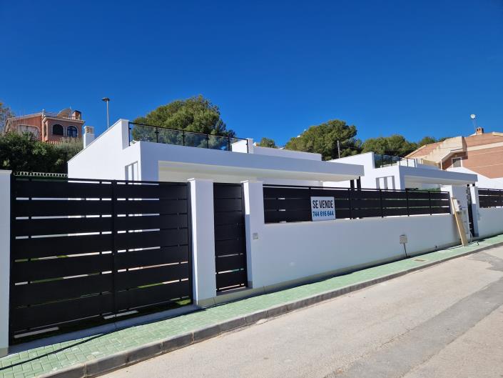Image No.1-Villa / Détaché de 3 chambres à vendre à Pinar de Campoverde