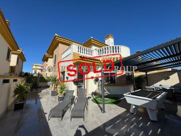 SOL309_Villa_Roldan_Lomas_Facade_1sold