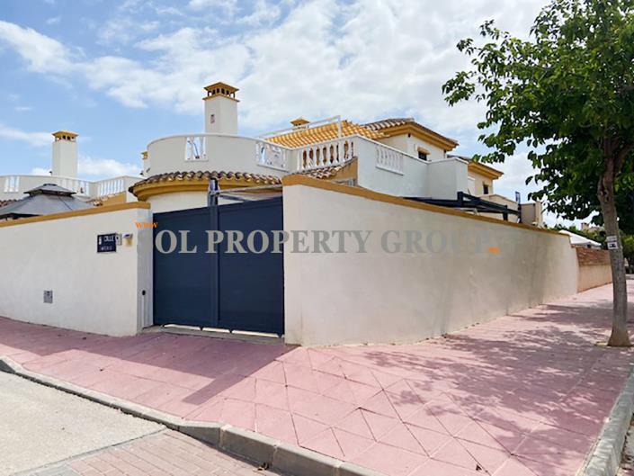 Image No.1-3 Bed Villa / Detached for sale