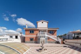 Image No.2-Villa / Détaché de 5 chambres à vendre à Arenas del Rey