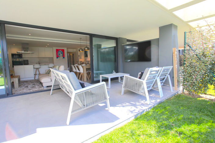 Image No.11-3 Bed Property for sale