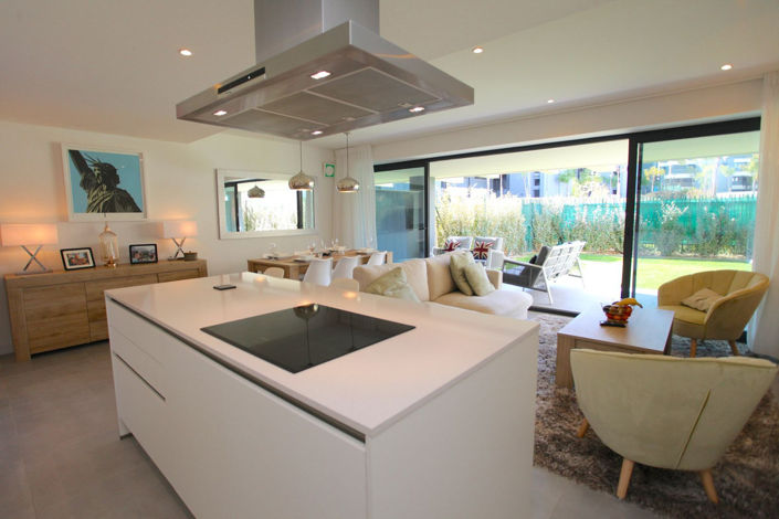 Image No.15-3 Bed Property for sale