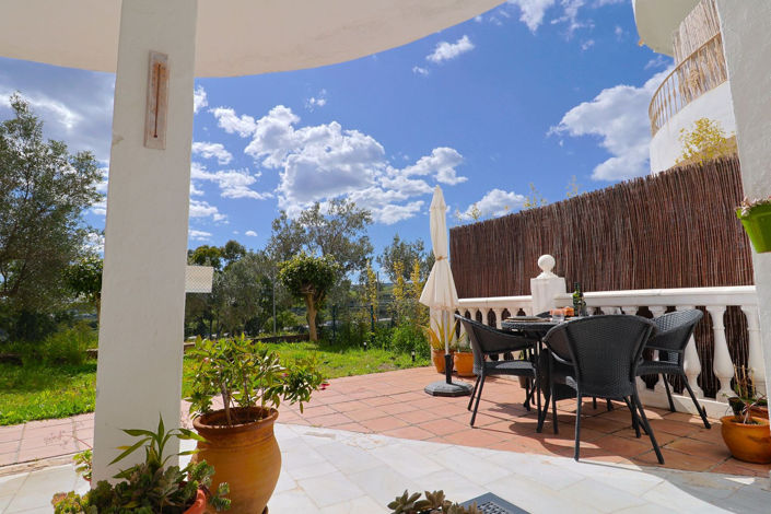 Image No.2-2 Bed Property for sale