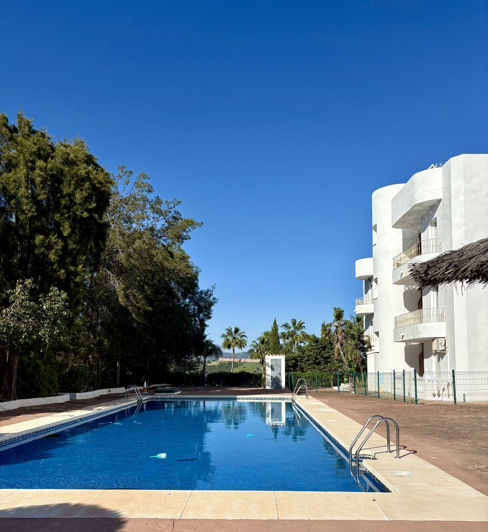 Image No.26-2 Bed Property for sale