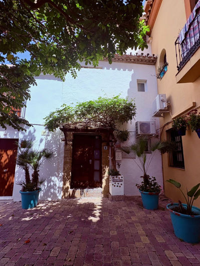 Image No.2-2 Bed Property for sale