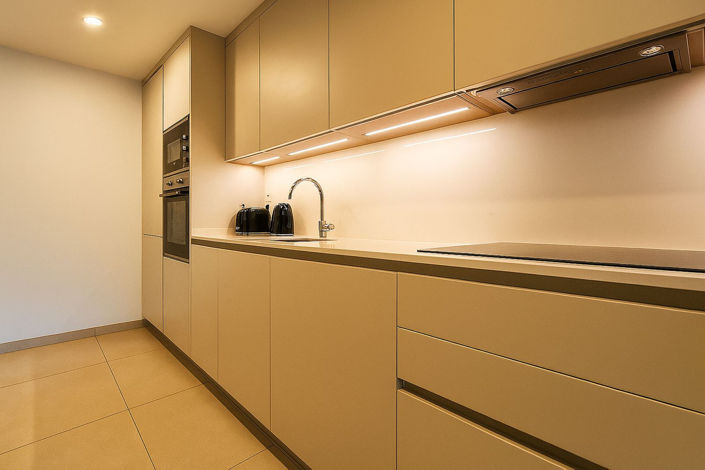 Image No.10-3 Bed Property for sale