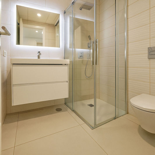 Image No.13-3 Bed Property for sale