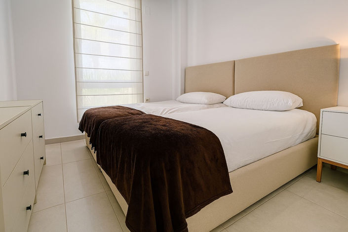 Image No.6-3 Bed Property for sale