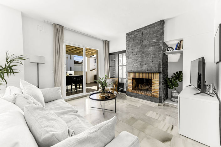 Image No.3-3 Bed Property for sale