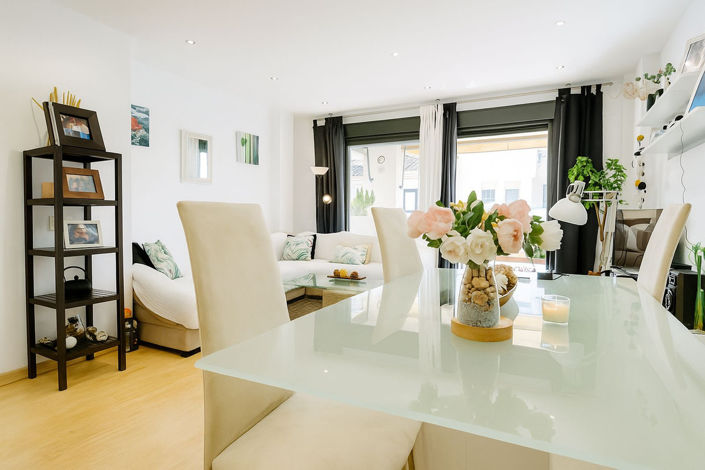 Image No.11-3 Bed Property for sale