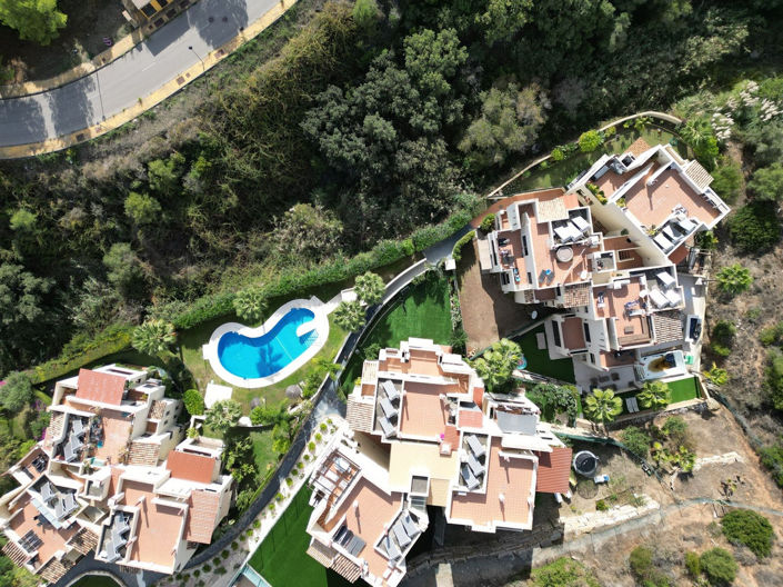 Image No.22-3 Bed Property for sale