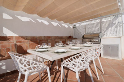 11-20939a0134ad724a8cb2a801094d15a4