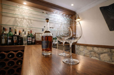 13-5fd73dea700db77384c091ca9818b1a9