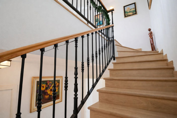 Image No.23-3 Bed Property for sale