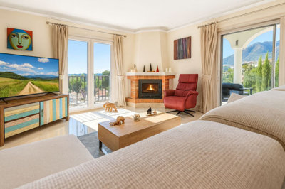 2-5bd7b9d04b45e33852eaf0ec6670150d