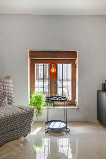 Image No.23-2 Bed Property for sale