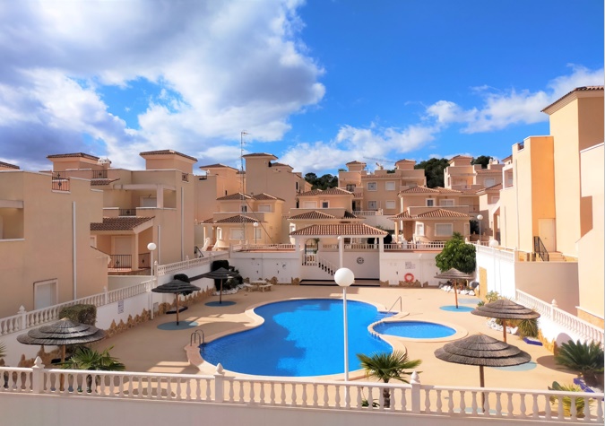 Image No.1-Villa de 3 chambres à vendre à Alicante