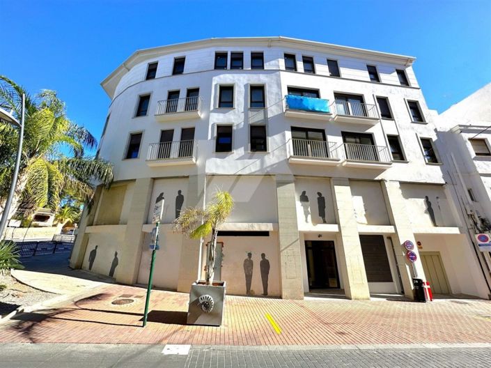 Image No.1-3 Bed Apartment for sale