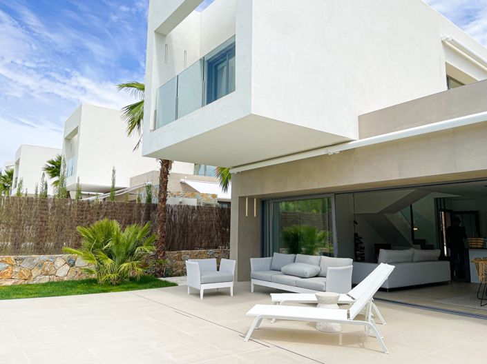 Image No.1-Villa de 3 chambres à vendre à Orihuela Costa
