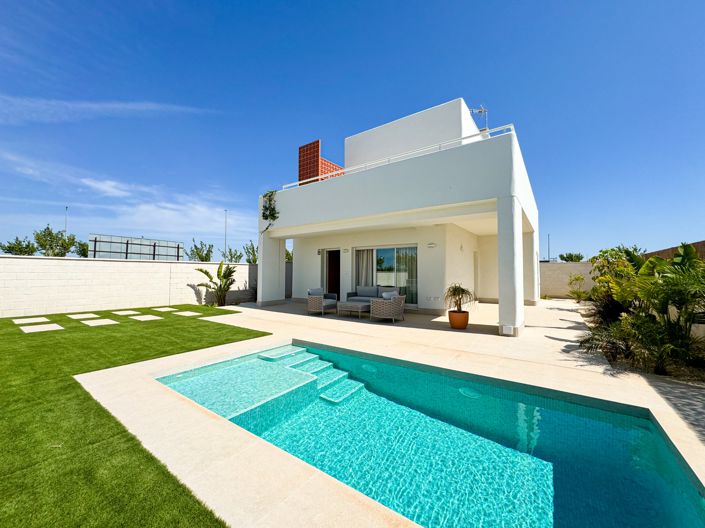Image No.1-3 Bed Villa for sale