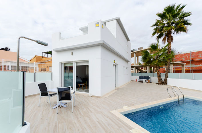 Image No.1-3 Bed Townhouse for sale
