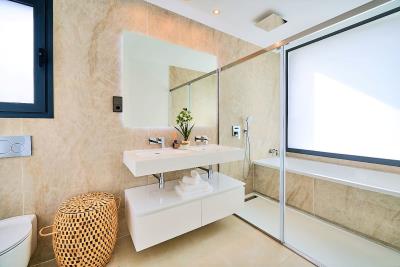 21-Bathroom