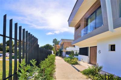 03-Exterior