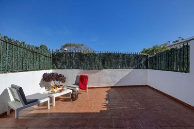 12-9d2414e6554ff283a7dbb3894364f2bd