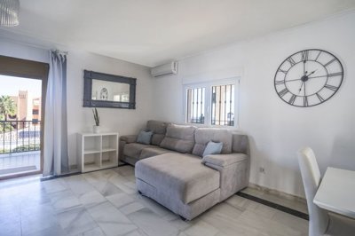 12-9d2414e6554ff283a7dbb3894364f2bd