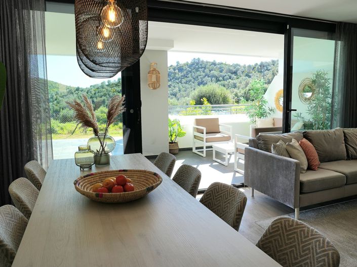 Image No.1-4 Bed Apartment for sale