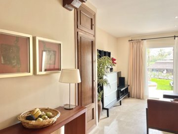 12-9d2414e6554ff283a7dbb3894364f2bd