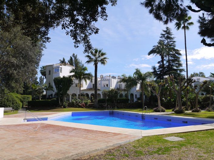 Image No.1-3 Bed Townhouse for sale