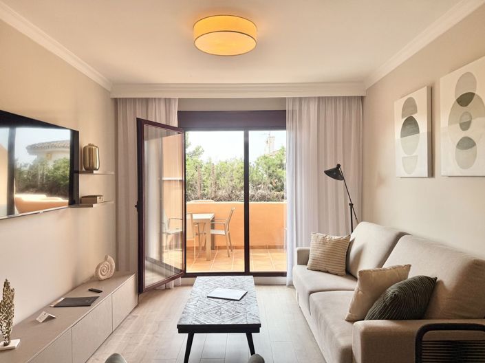 Image No.3-Appartement de 2 chambres à vendre à Benahavis