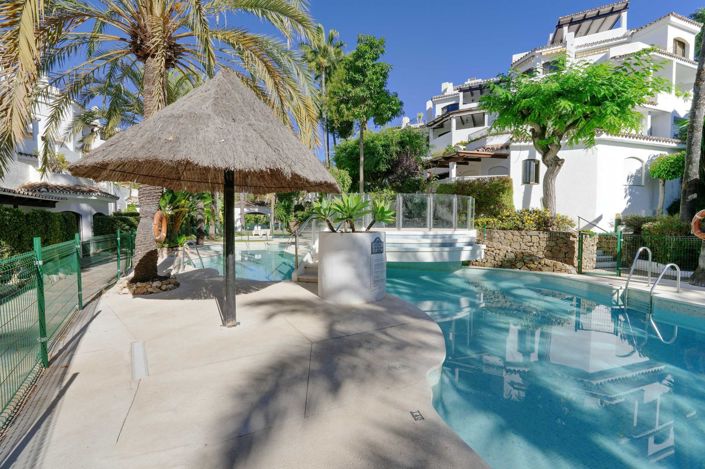 Image No.1-Appartement de 3 chambres à vendre à Elviria