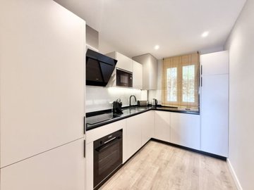 11-4d8aa6e612c0d8ce985b634e45aeea7a