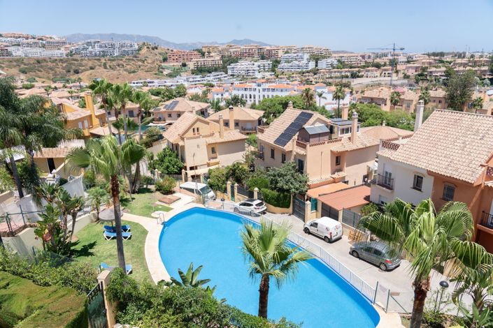 Image No.2-3 Bed House for sale