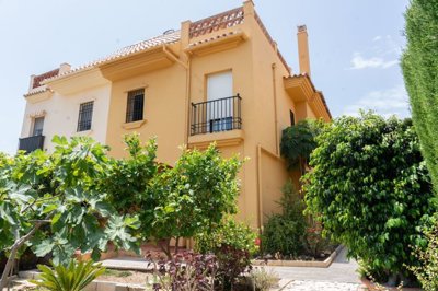 12-9d2414e6554ff283a7dbb3894364f2bd
