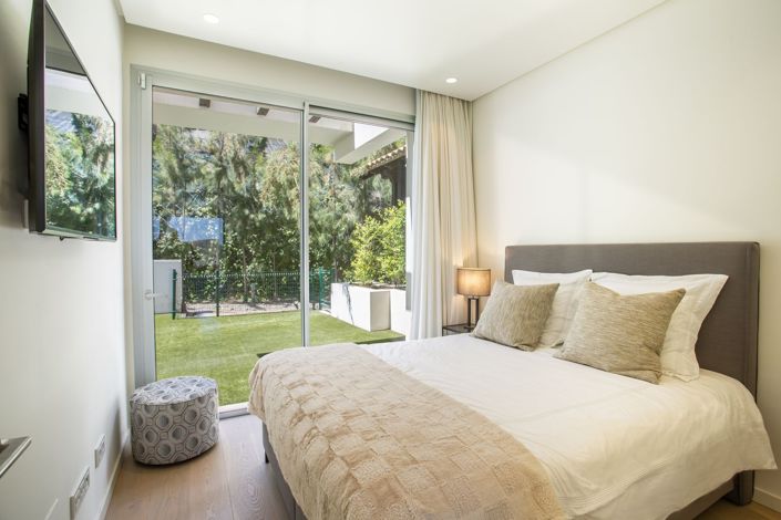 Image No.12-3 Bed Apartment for sale