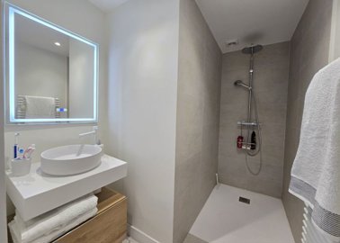 12-9d2414e6554ff283a7dbb3894364f2bd