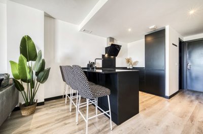 6-fa543ff60f4e104718a0562ed3ccbf30