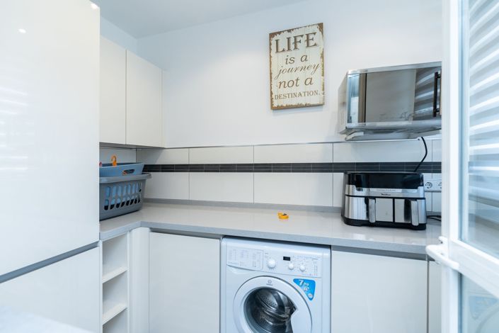 Image No.5-3 Bed Apartment for sale