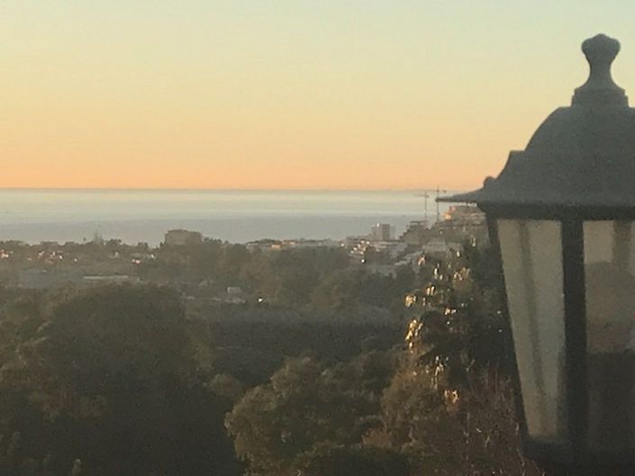 Image No.2-4 Bed House for sale