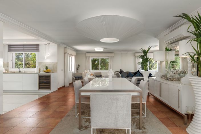 Image No.9-4 Bed House for sale